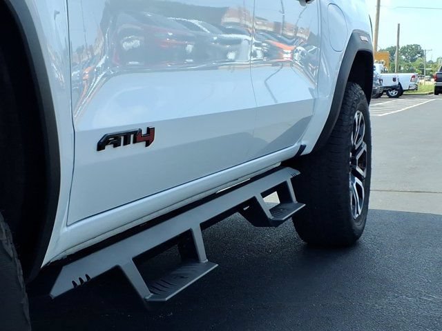Used 2025 GMC Canyon AT4 w/ Nightfall Edition AWD/4WD image 34