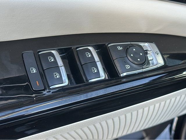 Certified 2024 Kia Carnival SX image 39