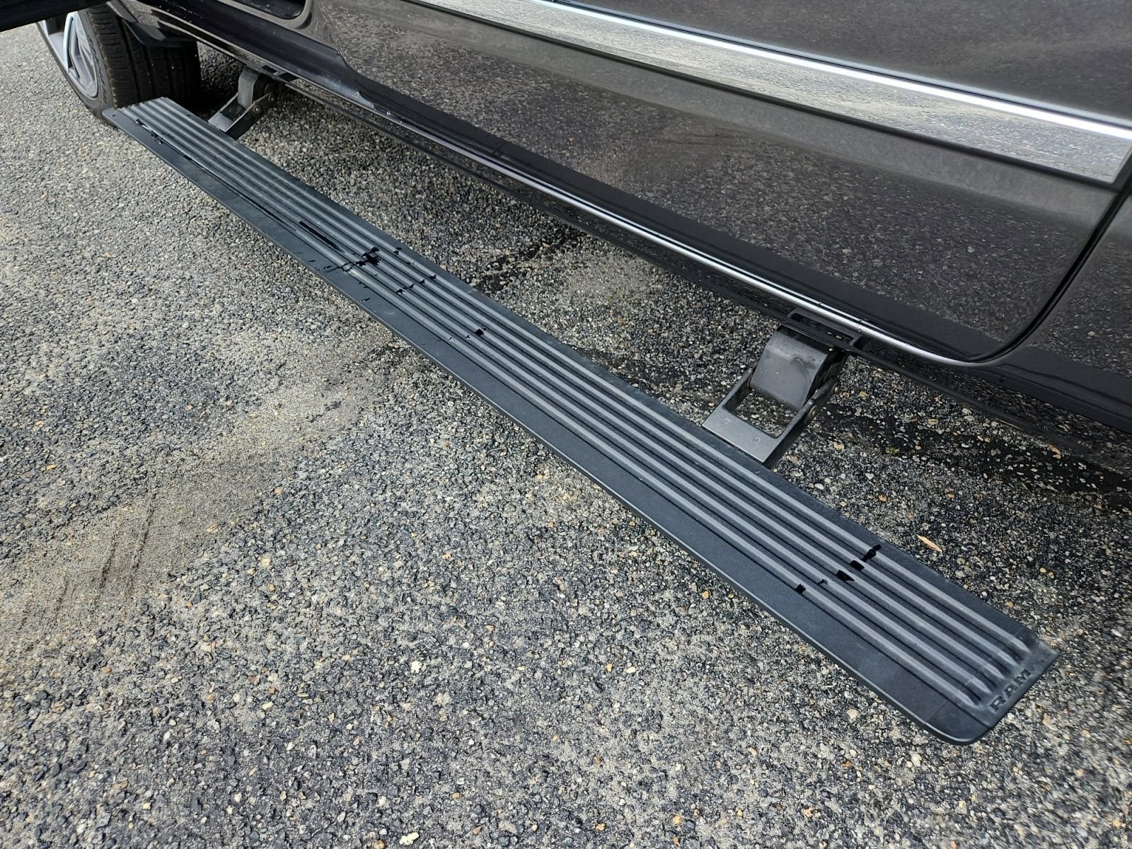 Used 2025 RAM 1500 Tungsten w/ Towing Technology Group AWD/4WD image 19