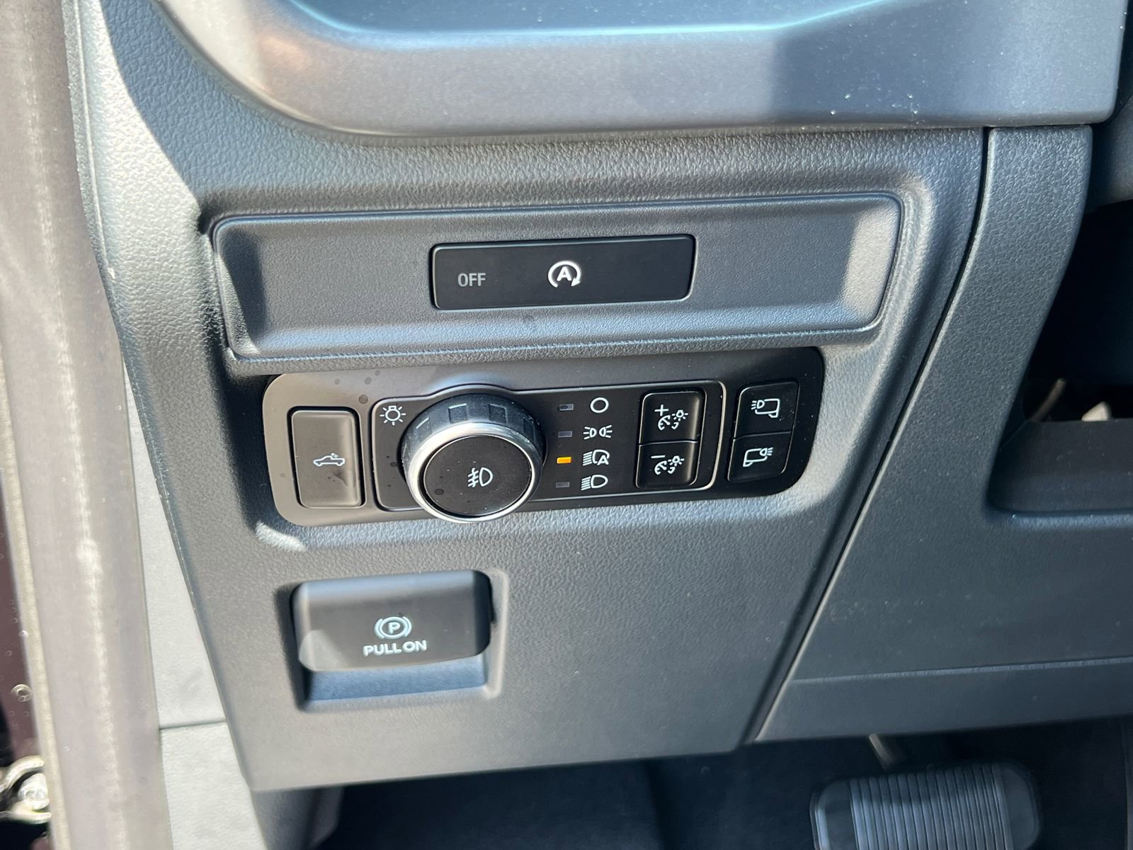 New 2025 Ford F150 XLT w/ Equipment Group 302A MID image 24