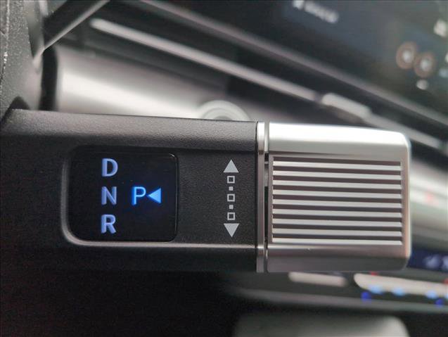 Certified 2025 Hyundai Kona Limited image 14