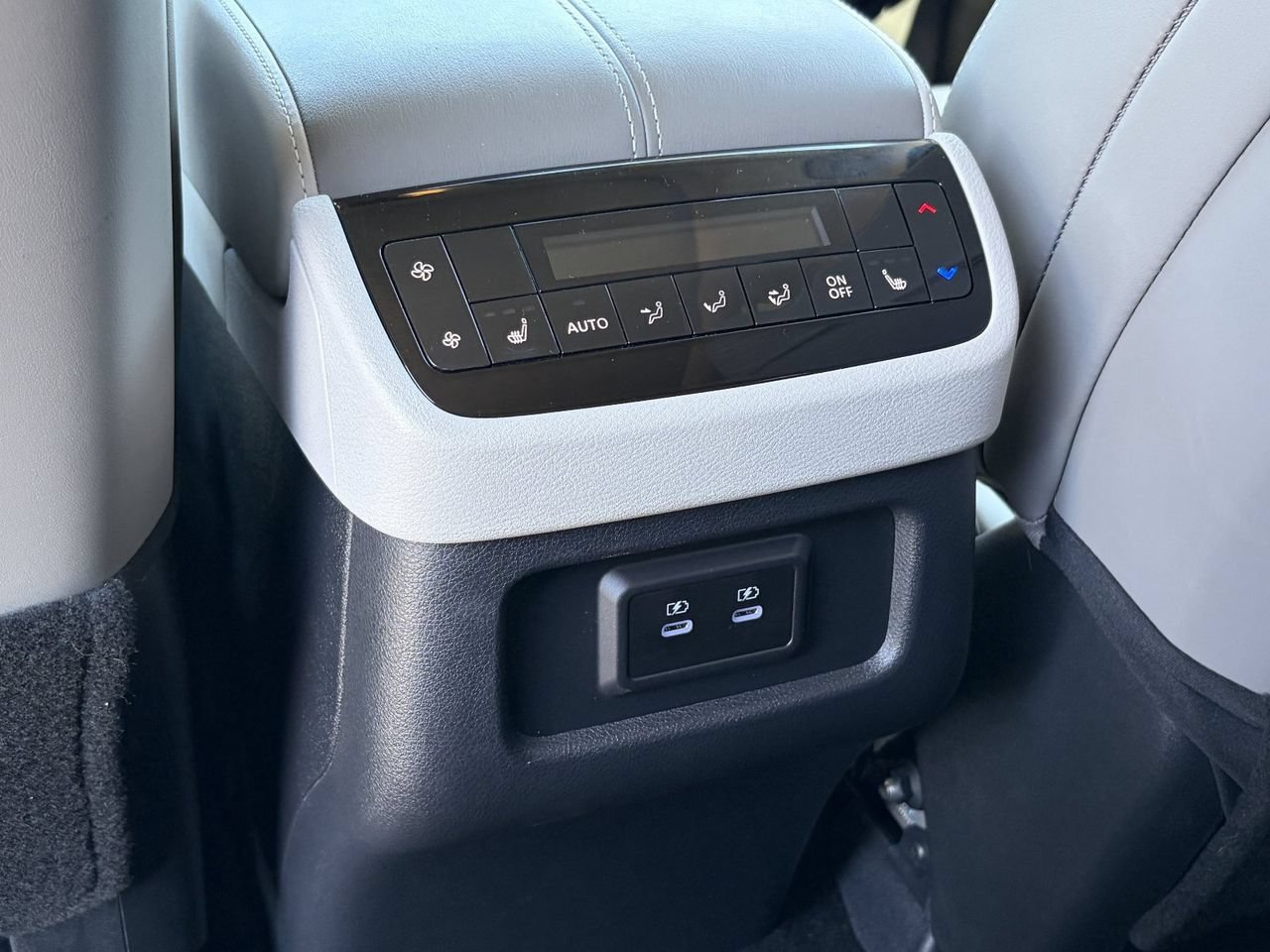 Certified 2026 INFINITI QX60 Luxe FWD image 16