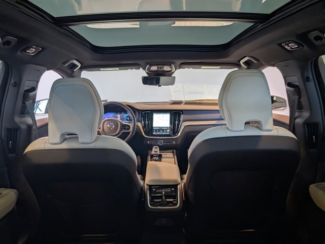 New 2026 Volvo V60 B5 Cross Country Ultra w/ Protection Package Premier image 29