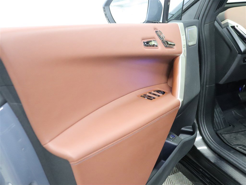 Used 2023 BMW iX M60 w/ Executive Package AWD/4WD image 20