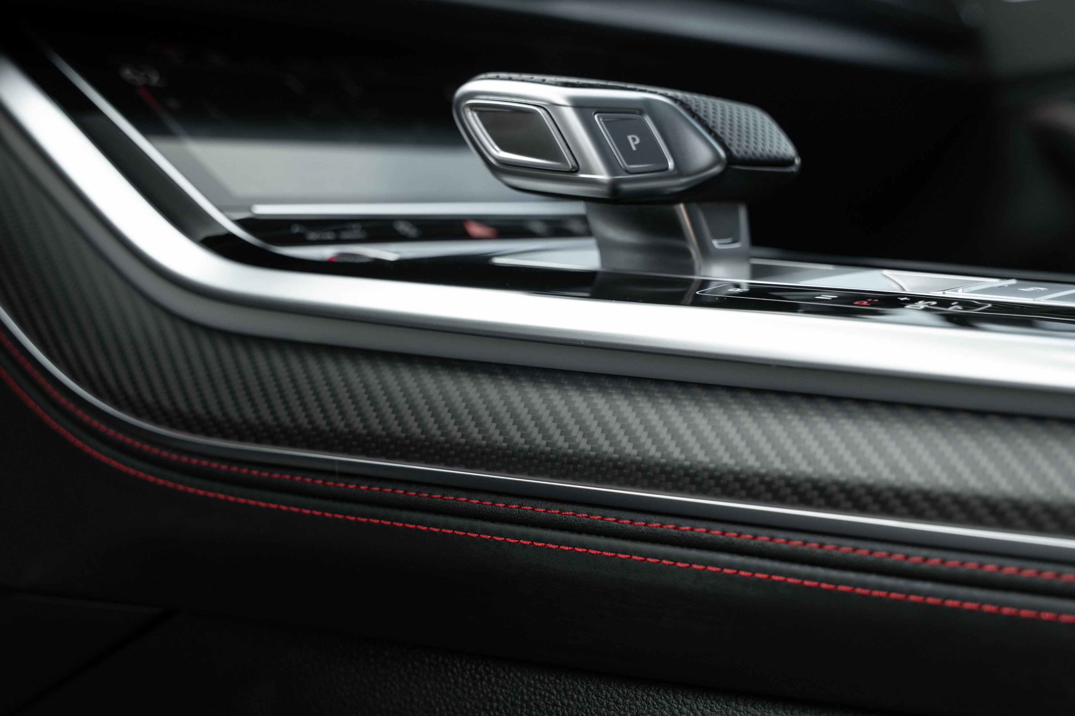Certified 2025 Audi SQ7 Prestige AWD/4WD image 14