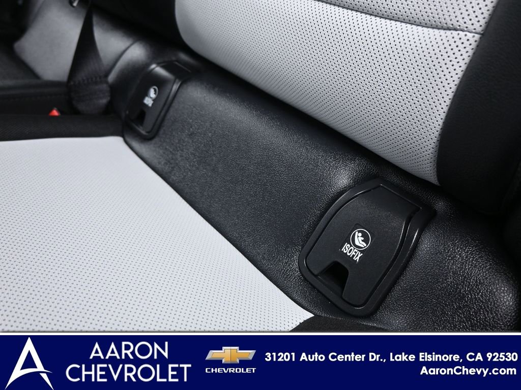 New 2025 Chevrolet Equinox EV LT w/ Convenience Package image 13