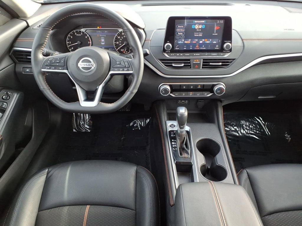 Certified 2022 Nissan Altima 2.5 SR image 9