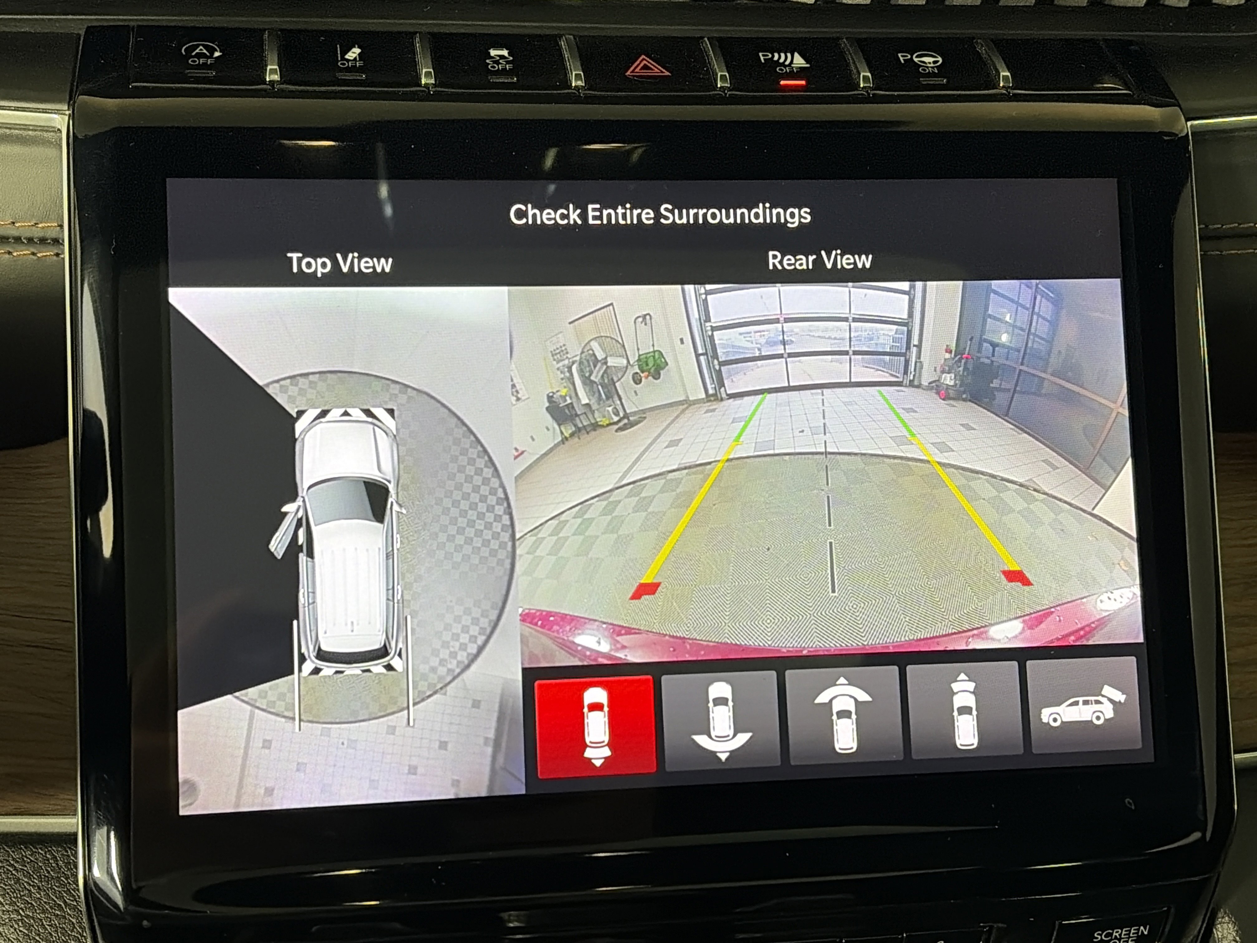 Used 2022 Jeep Grand Cherokee Summit AWD/4WD image 25