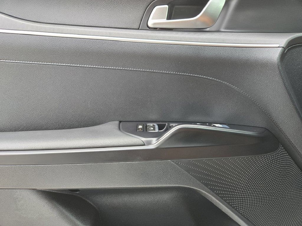 New 2026 Kia K5 LXS FWD image 16