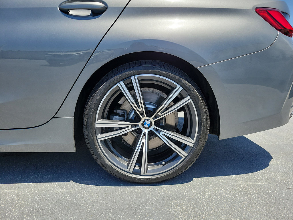 Used 2023 BMW 330i Sedan w/ Driving Assistance Package RWD image 6