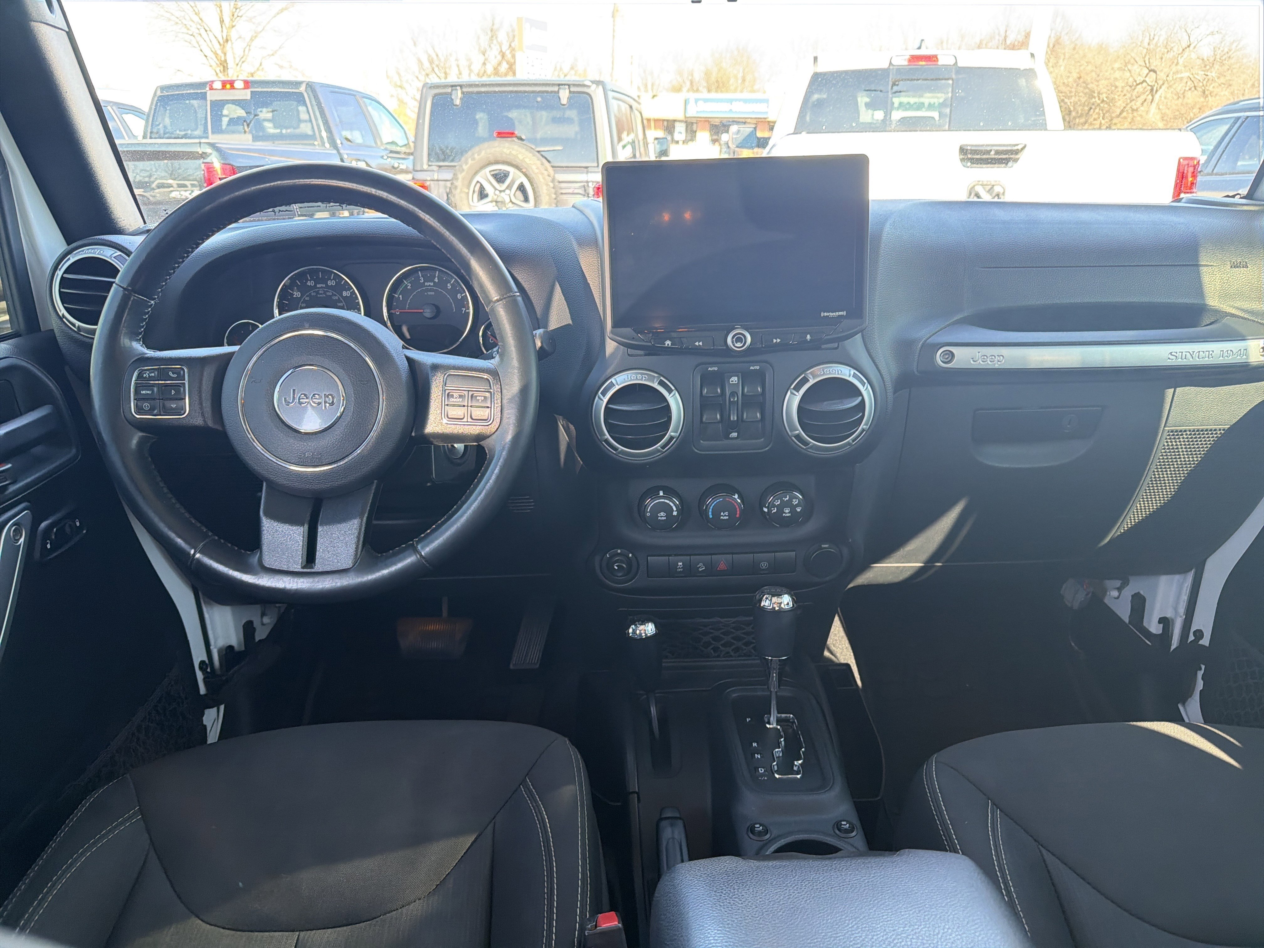 Certified 2018 Jeep Wrangler Unlimited Sahara w/ Connectivity Group image 15