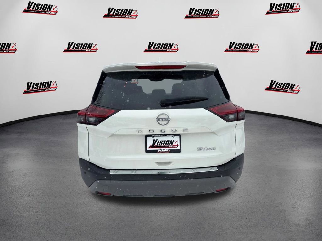 Used 2023 Nissan Rogue SV image 6