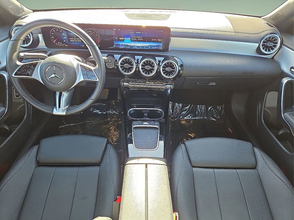 Used 2025 Mercedes-Benz CLA 250 image 17