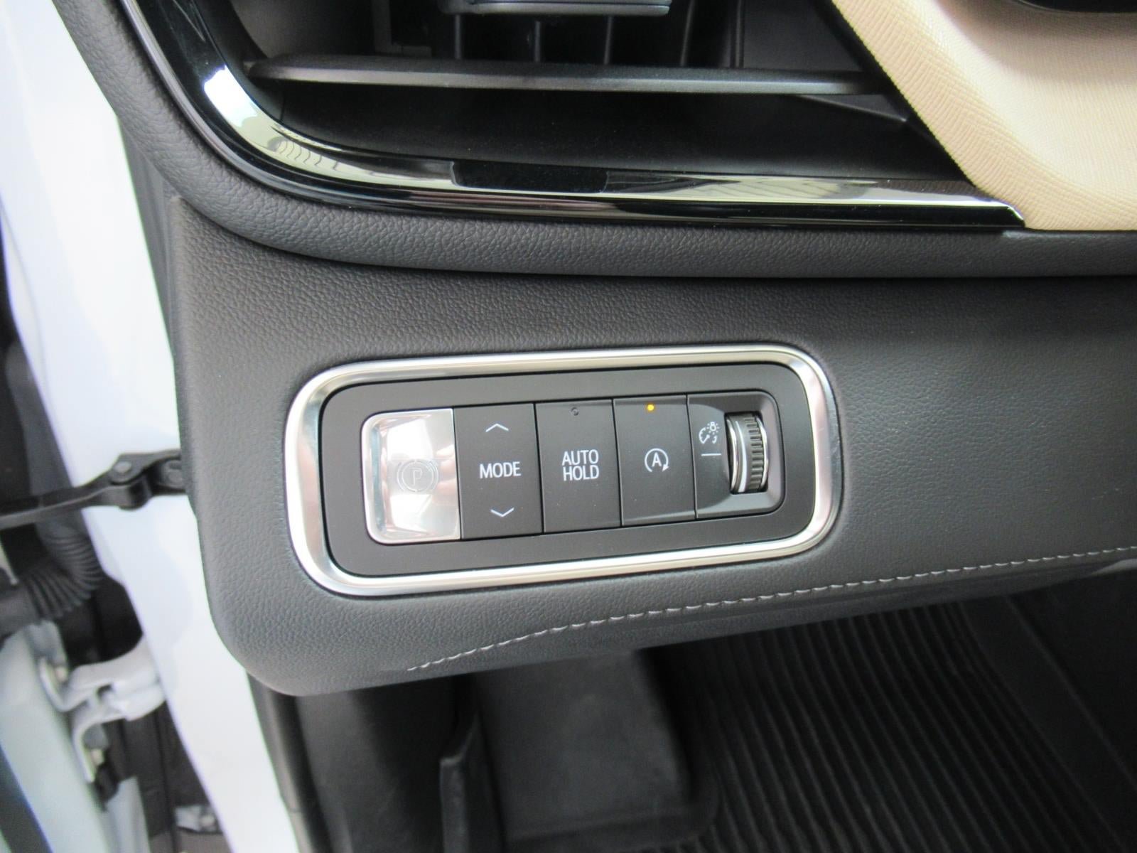 Used 2026 Buick Enclave Preferred w/ LPO, Floor Liner Package FWD image 18