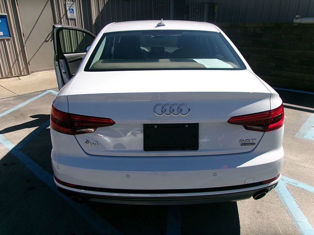 Used 2017 Audi A4 2.0T Premium Plus image 4