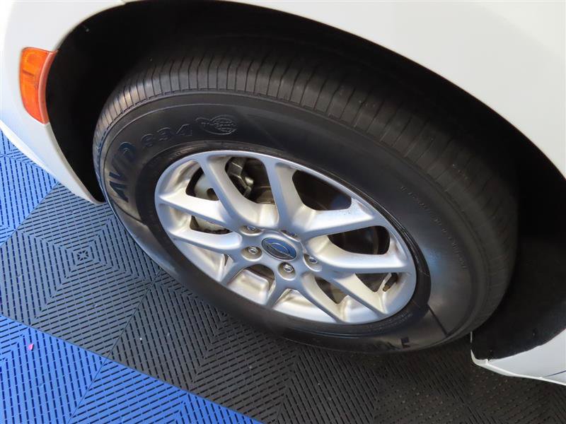 Used 2024 Chrysler Pacifica Touring-L FWD image 6