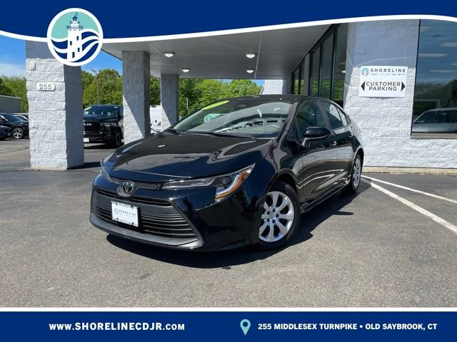 Used 2025 Toyota Corolla LE FWD image 1