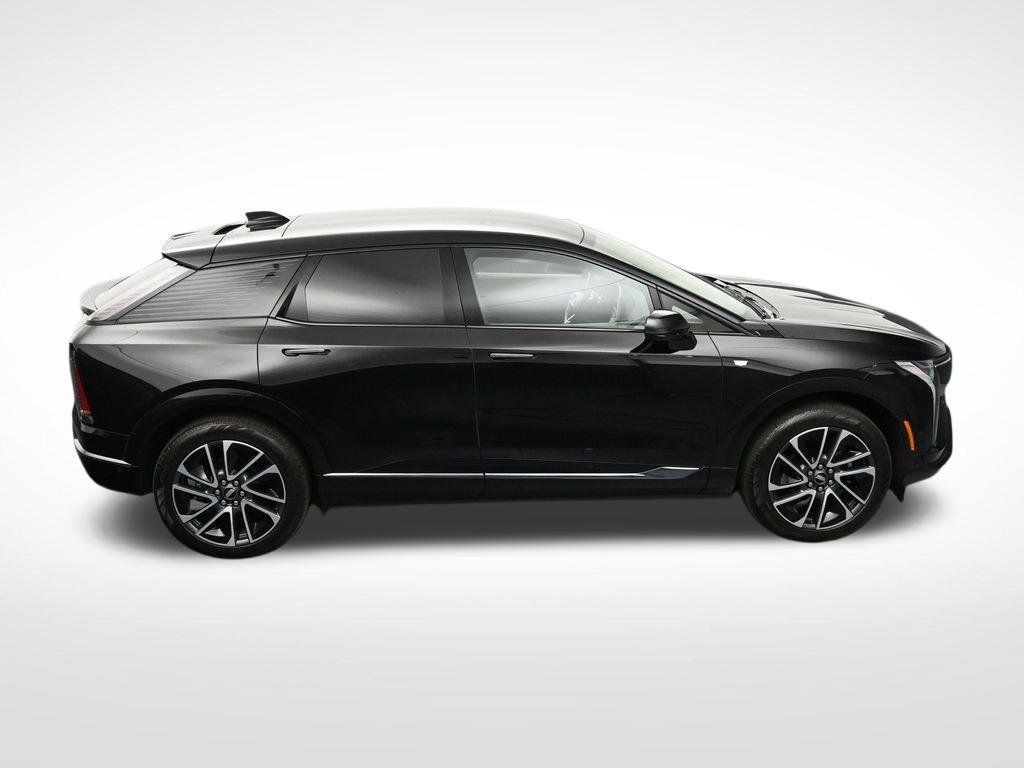 Used 2026 Cadillac Optiq Sport 1 AWD/4WD image 21