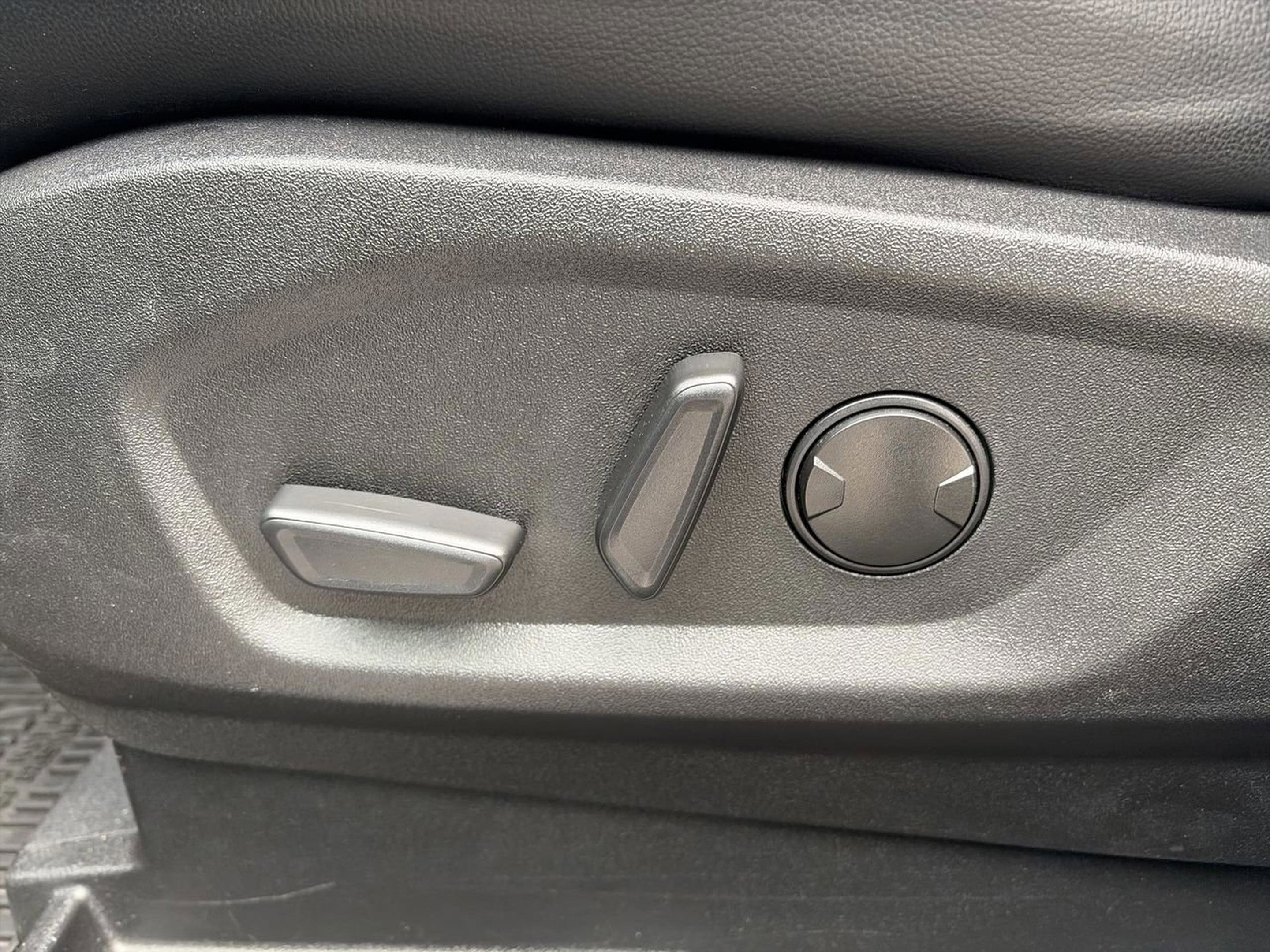 Used 2024 Ford Edge ST-Line image 22