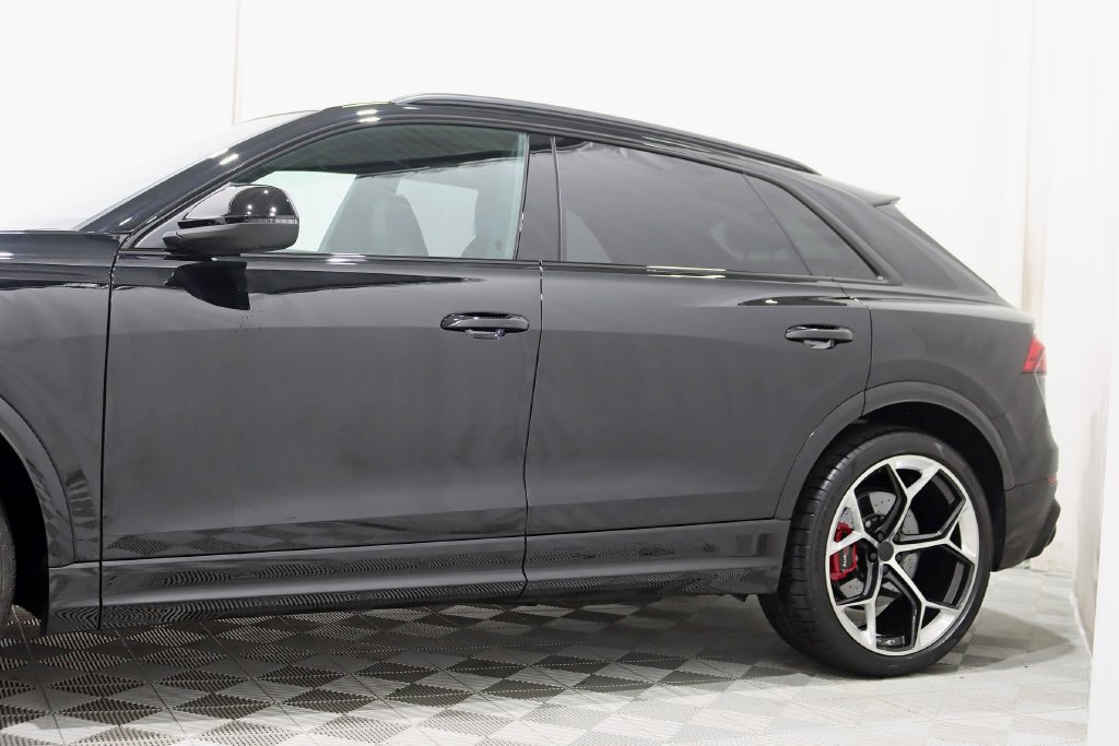 Used 2026 Audi RS Q8 performance AWD/4WD image 3