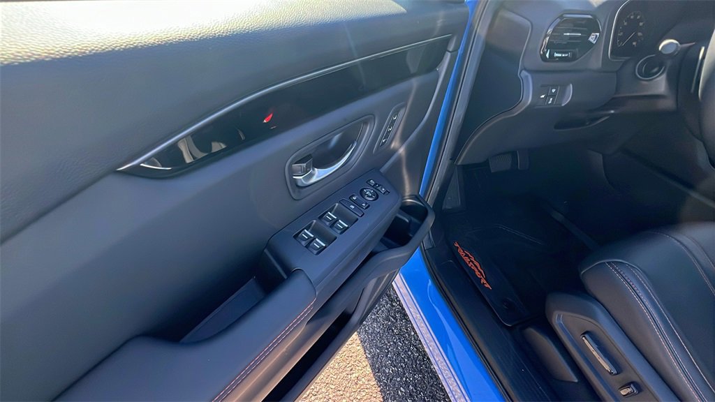 Used 2025 Honda Pilot TrailSport image 12