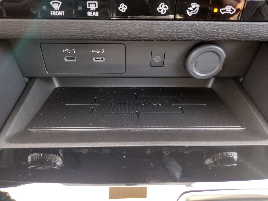 New 2026 Mitsubishi Outlander SE AWD/4WD image 25