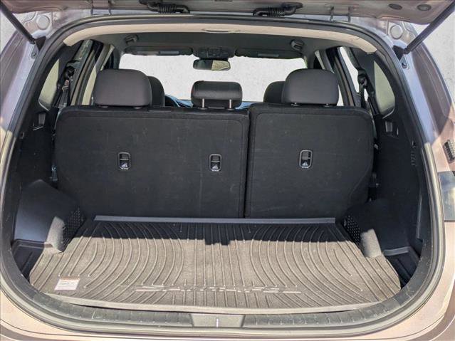Used 2019 Hyundai Santa Fe SE image 6