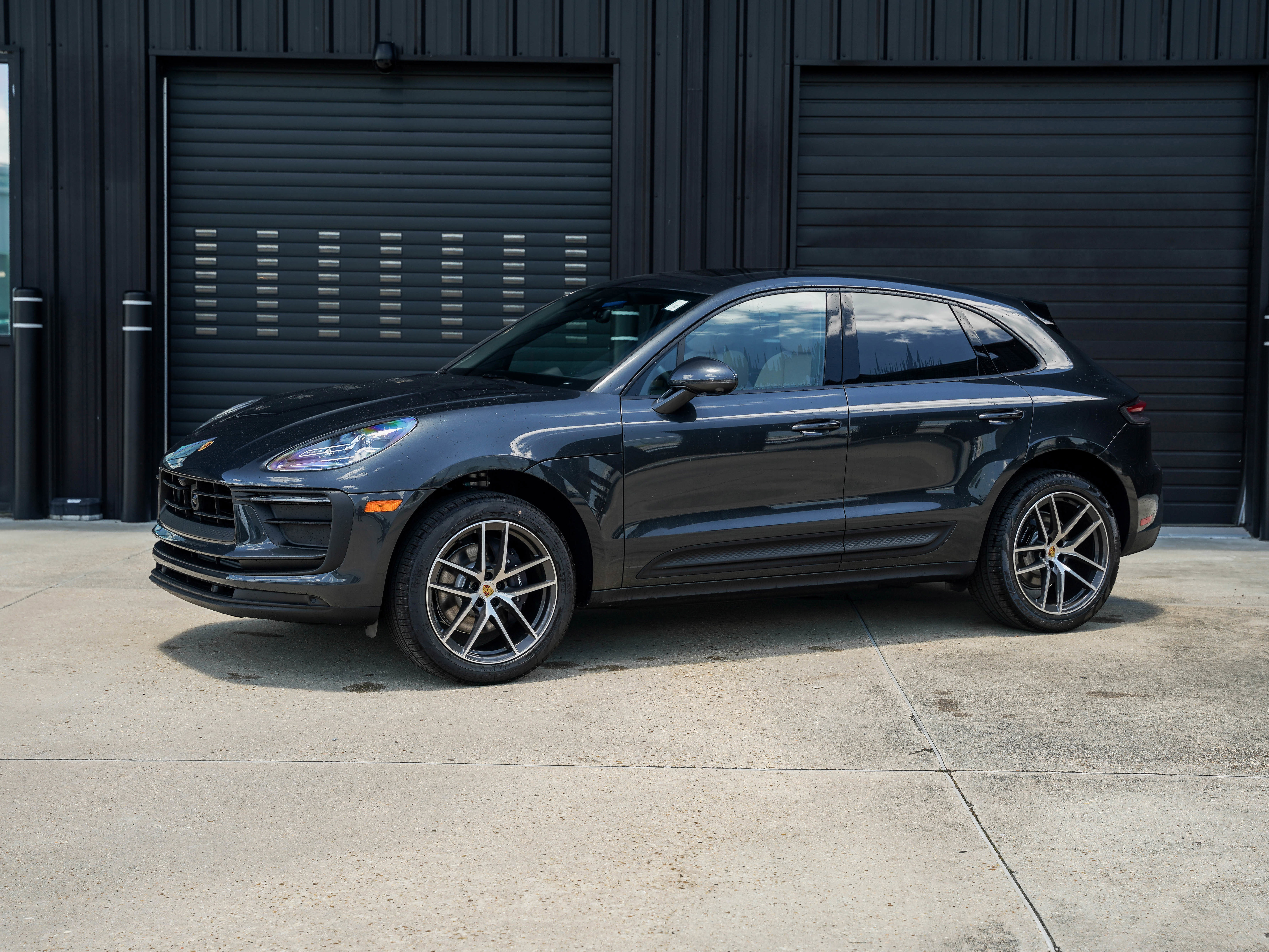 New 2025 Porsche Macan