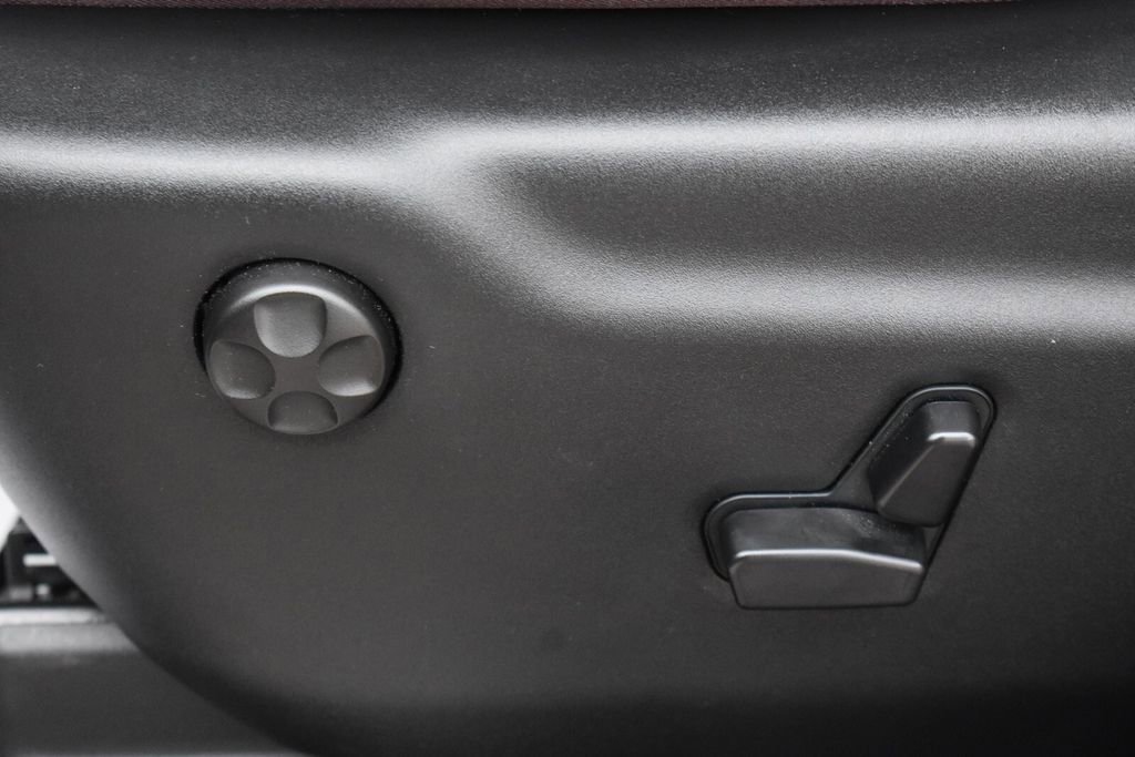 Used 2025 Dodge Durango GT image 32