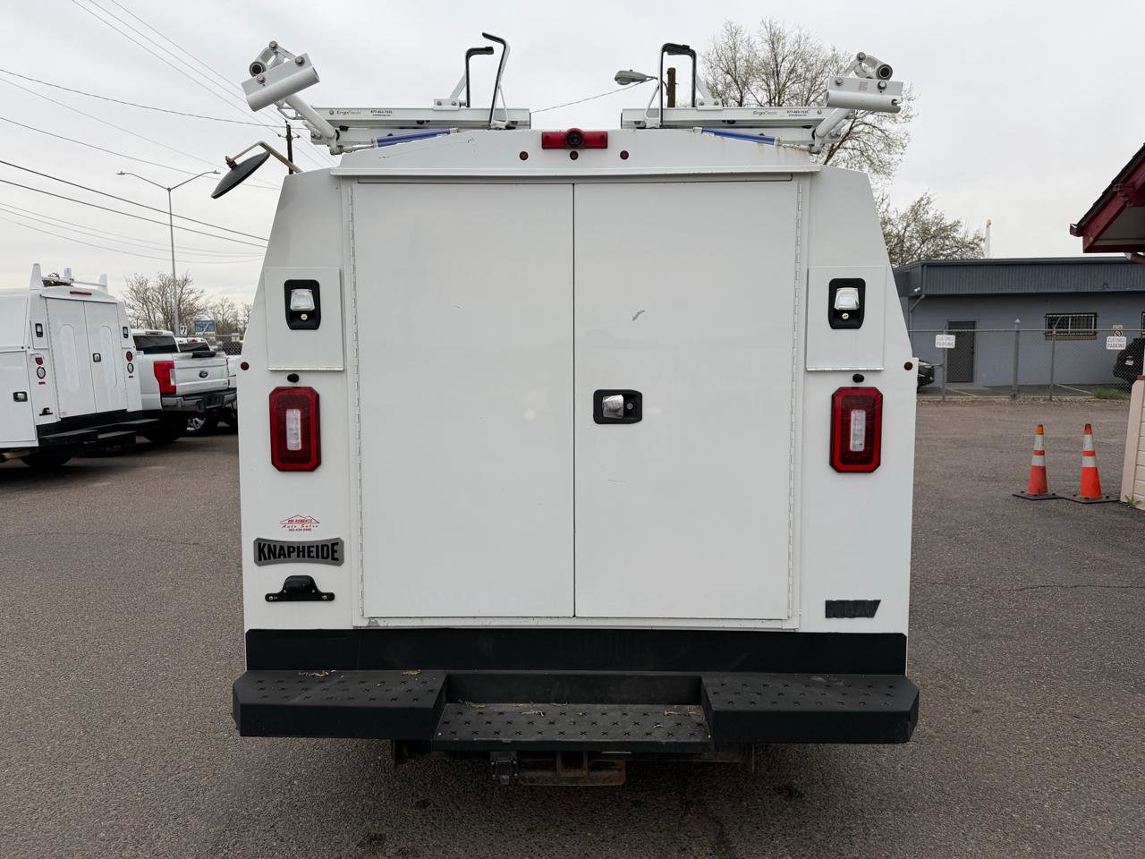 Used 2019 Ford E-350 and Econoline 350 Super Duty w/ Power Windows & Locks Group image 8