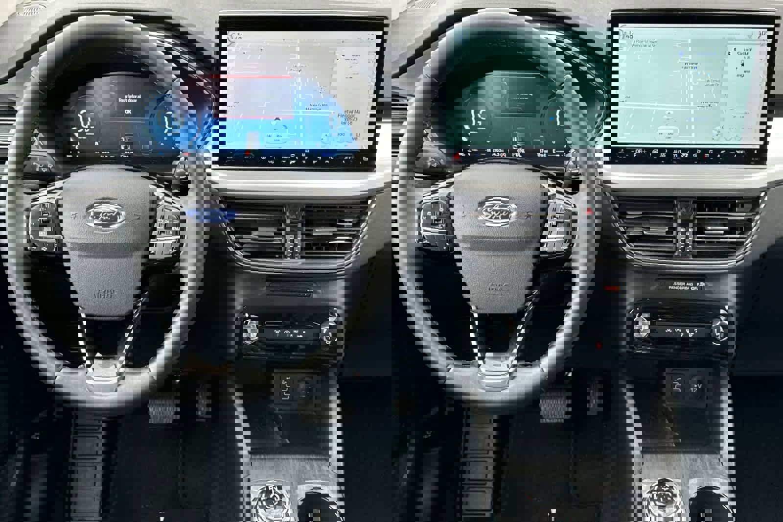 Certified 2025 Ford Escape Platinum image 14