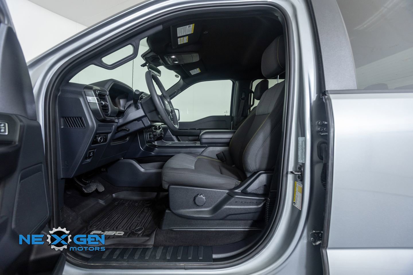 Used 2024 Ford F150 STX image 11