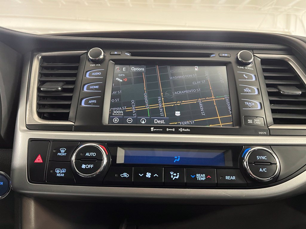 Certified 2017 Toyota Highlander XLE AWD/4WD image 30