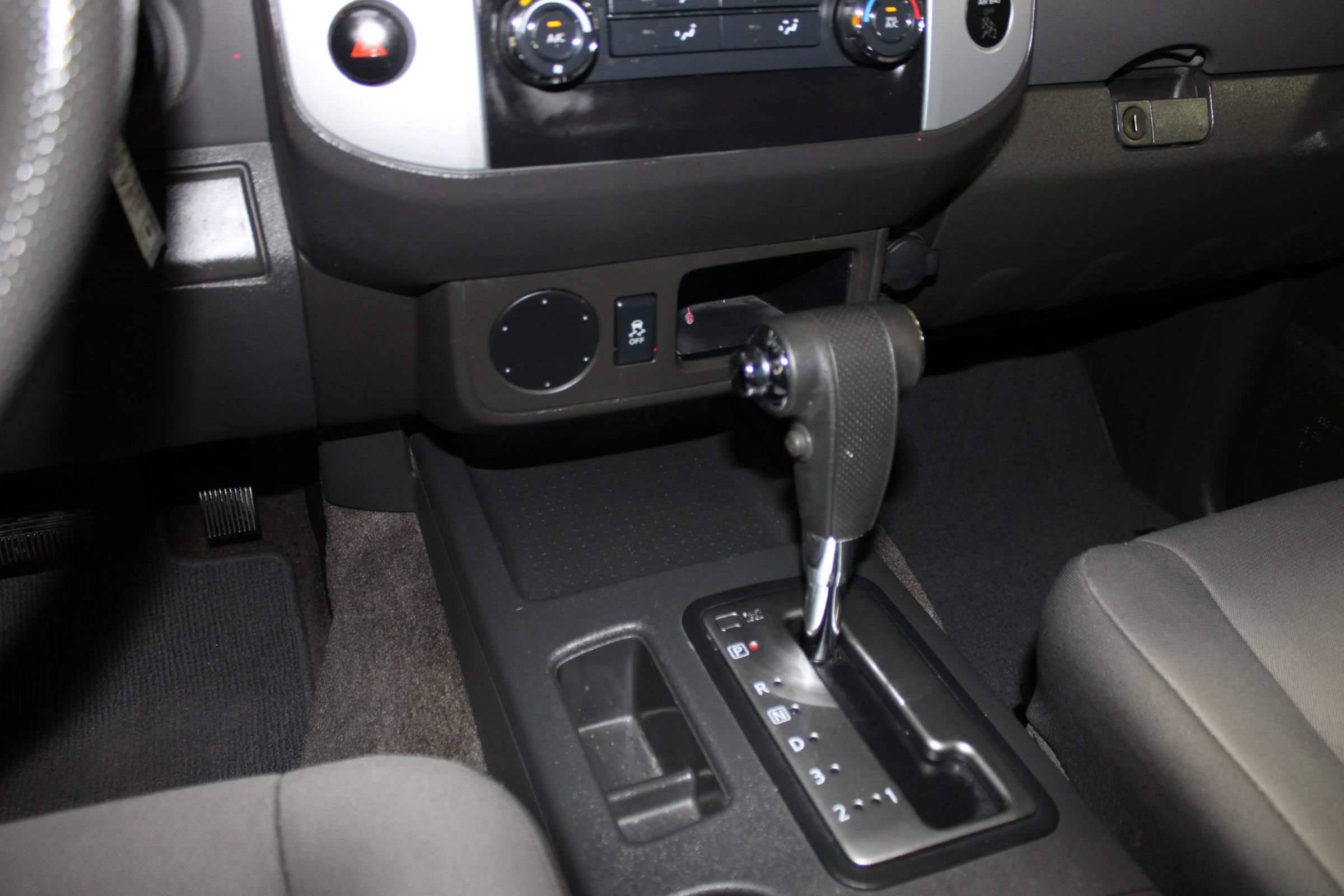 Used 2015 Nissan Xterra S w/ Value Package RWD image 16