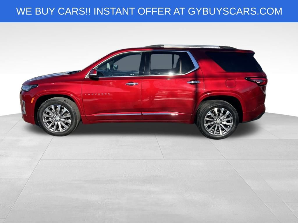 Used 2023 Chevrolet Traverse Premier image 3