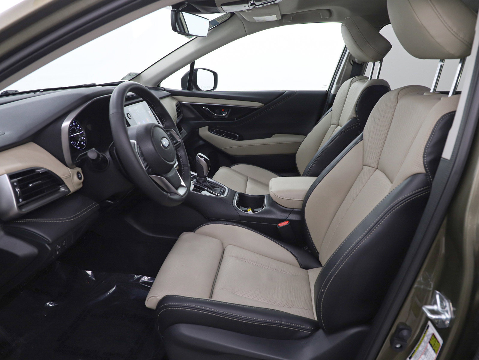 Certified 2025 Subaru Outback Limited image 15