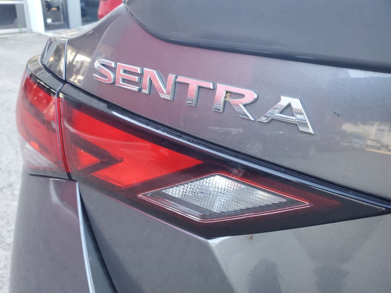 Used 2023 Nissan Sentra SR w/ Electronics Package FWD image 10