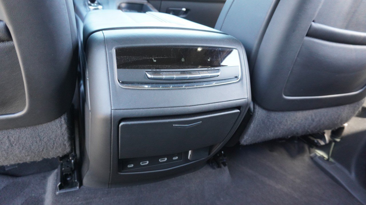 Used 2022 Cadillac Escalade Sport Platinum w/ LPO, ONYX Package RWD image 29