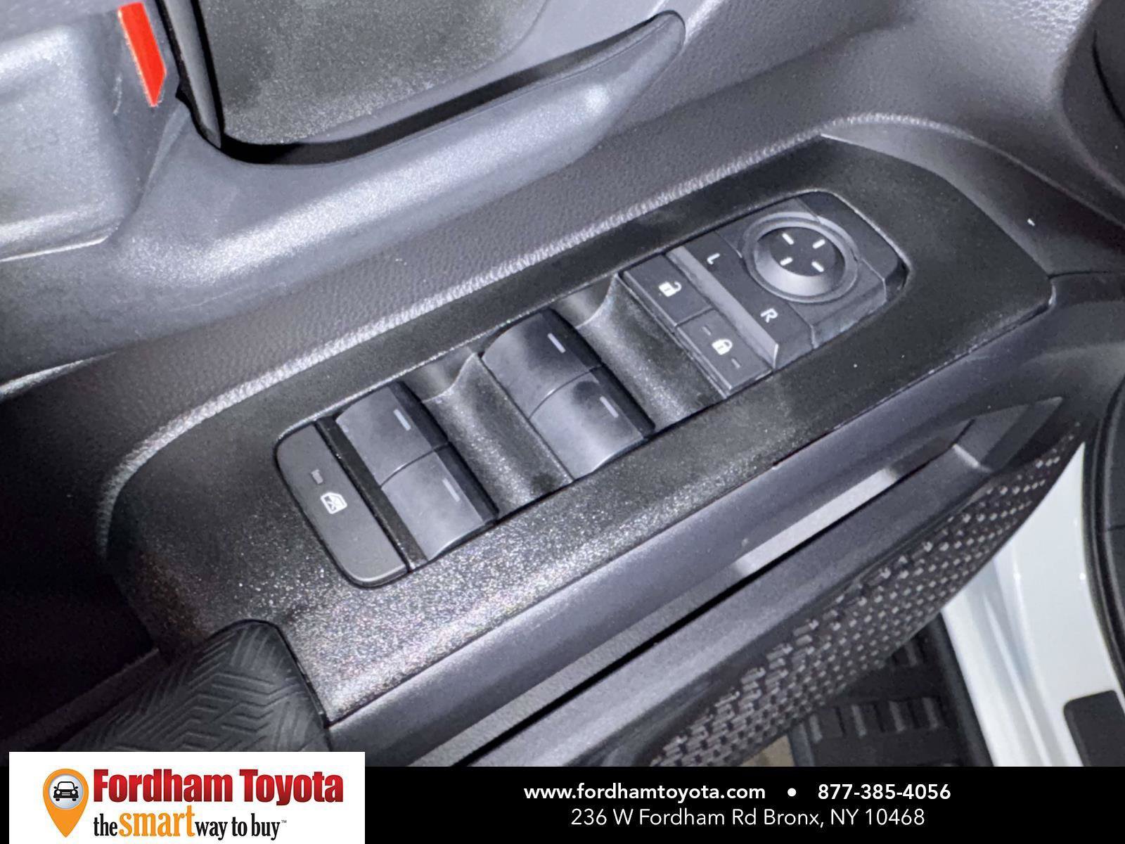 Used 2025 Toyota 4Runner SR5 AWD/4WD image 16
