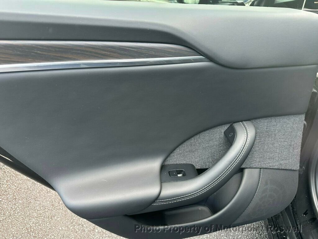 Used 2024 Tesla Model S AWD image 19