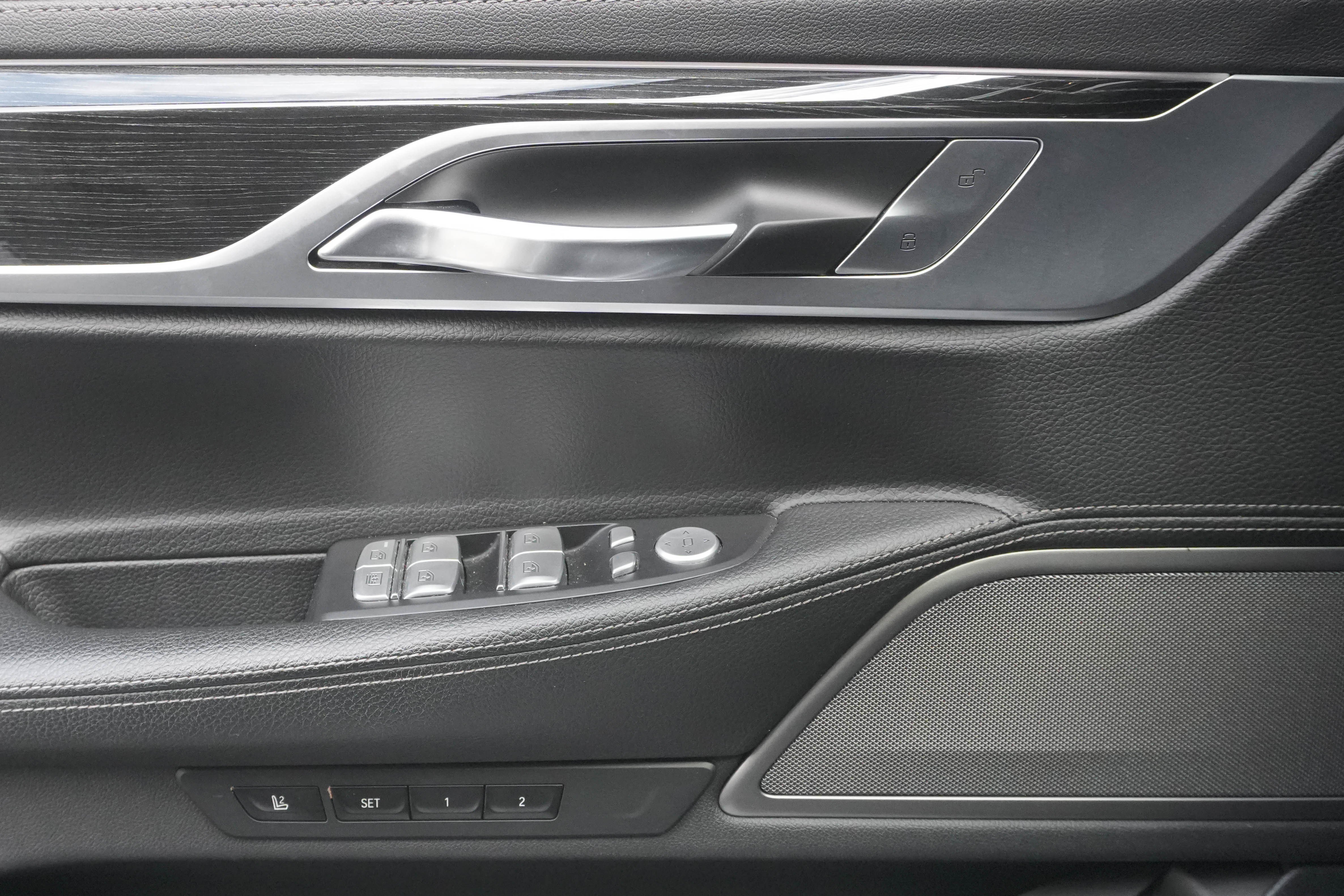 Used 2019 BMW 740i w/ M Sport Package image 16