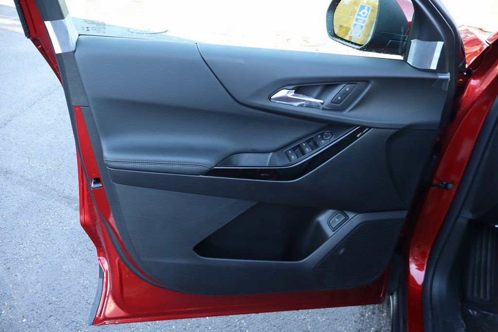 New 2026 Chevrolet Equinox LT w/ Convenience Package II image 4