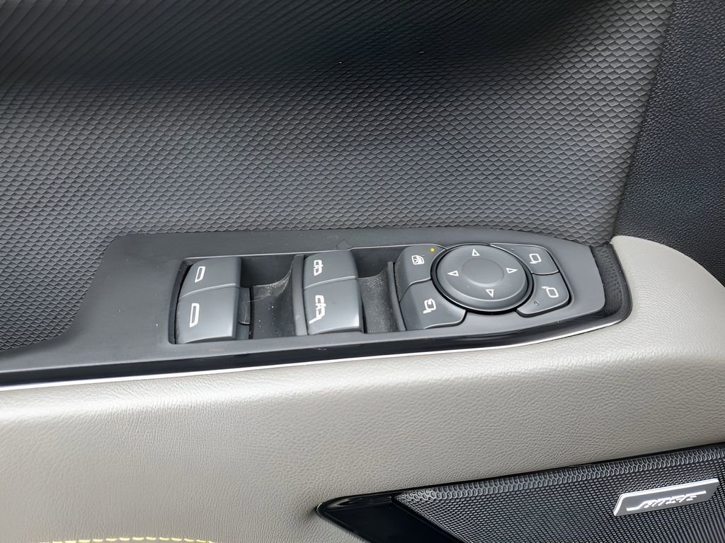 Used 2023 Chevrolet Silverado 1500 ZR2 w/ Technology Package image 28