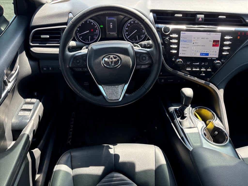 Used 2019 Toyota Camry SE w/ Audio Package FWD image 4