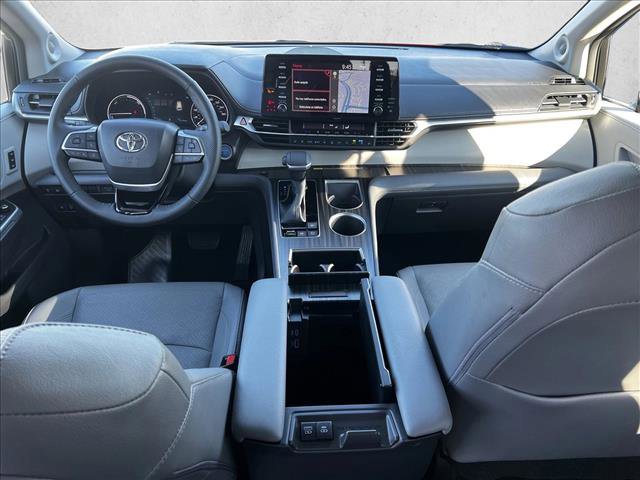 Certified 2022 Toyota Sienna Limited image 19