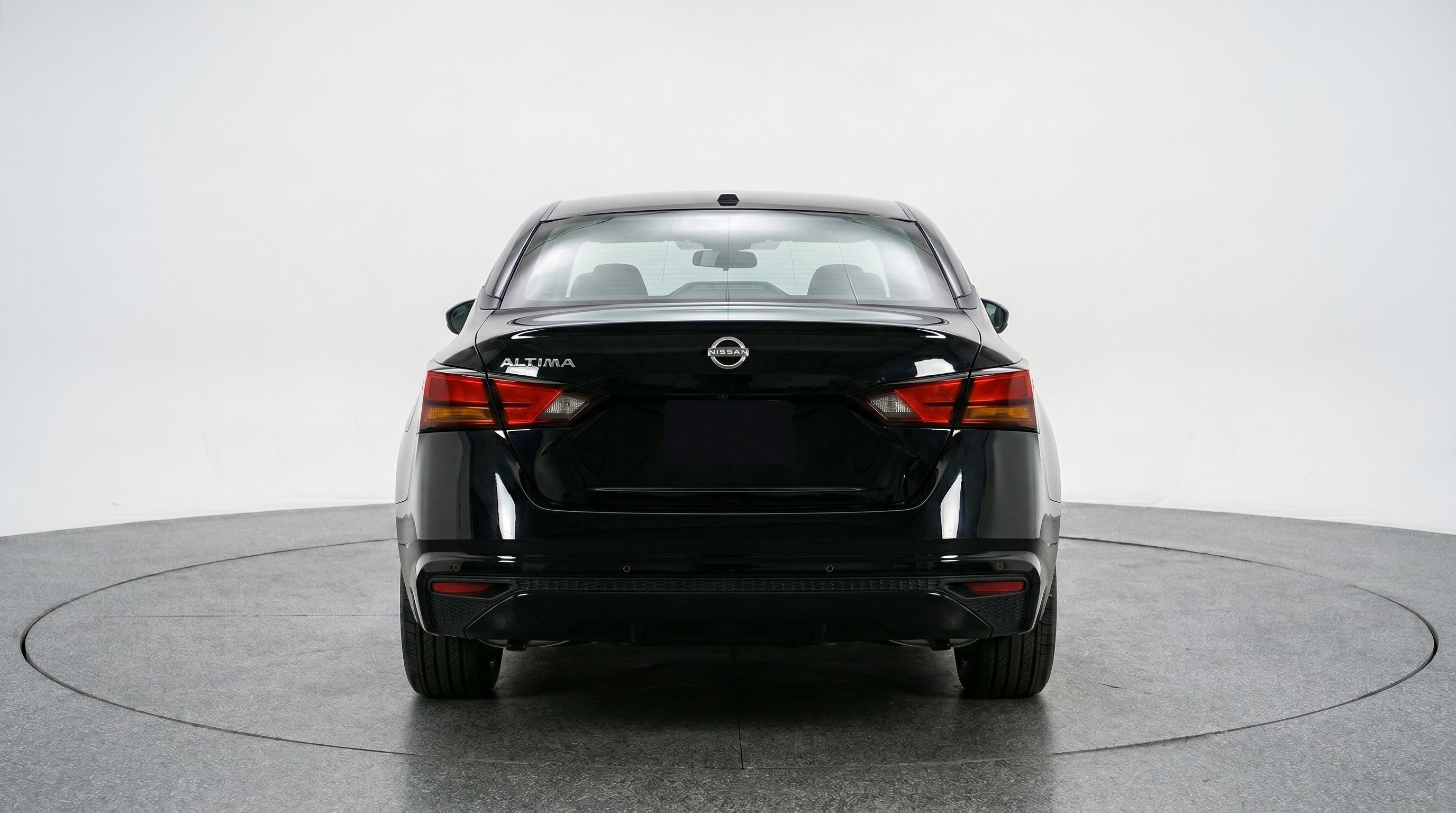 Used 2025 Nissan Altima 2.5 SV FWD image 7