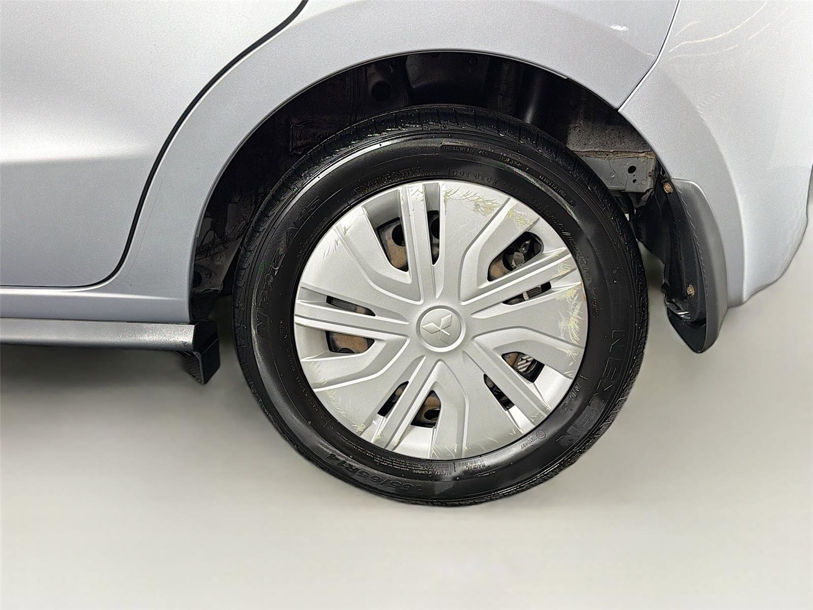 Used 2018 Mitsubishi Mirage ES FWD image 28