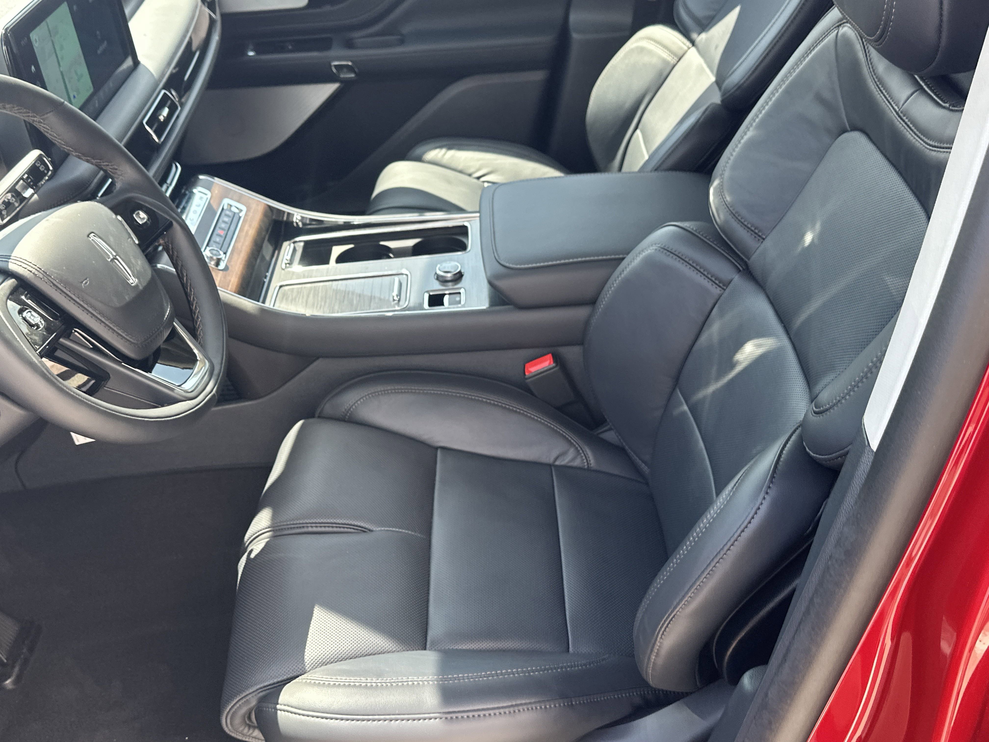New 2025 Lincoln Aviator Reserve w/ Equipment Group 201A image 16