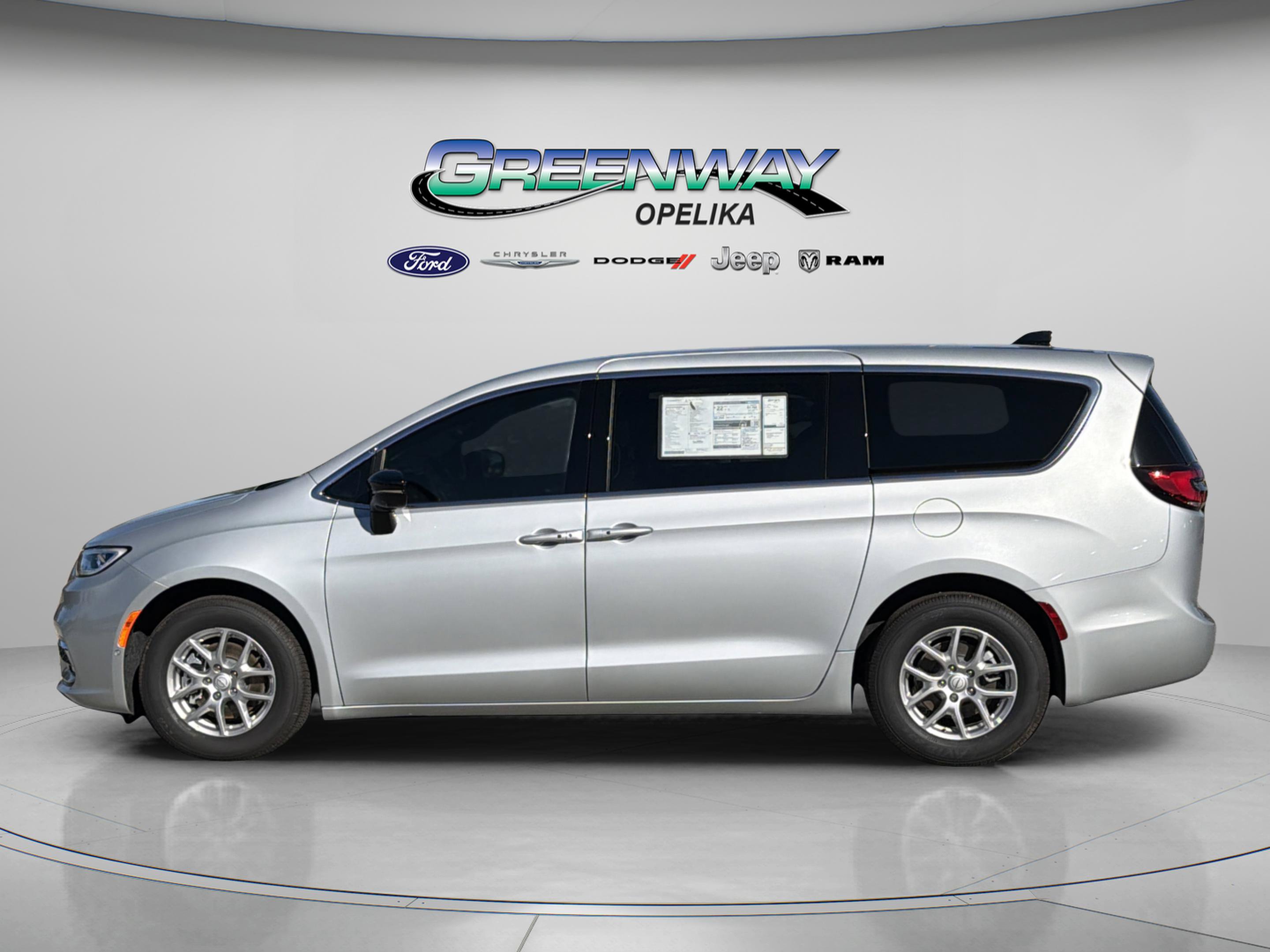 New 2026 Chrysler Pacifica Select FWD image 4