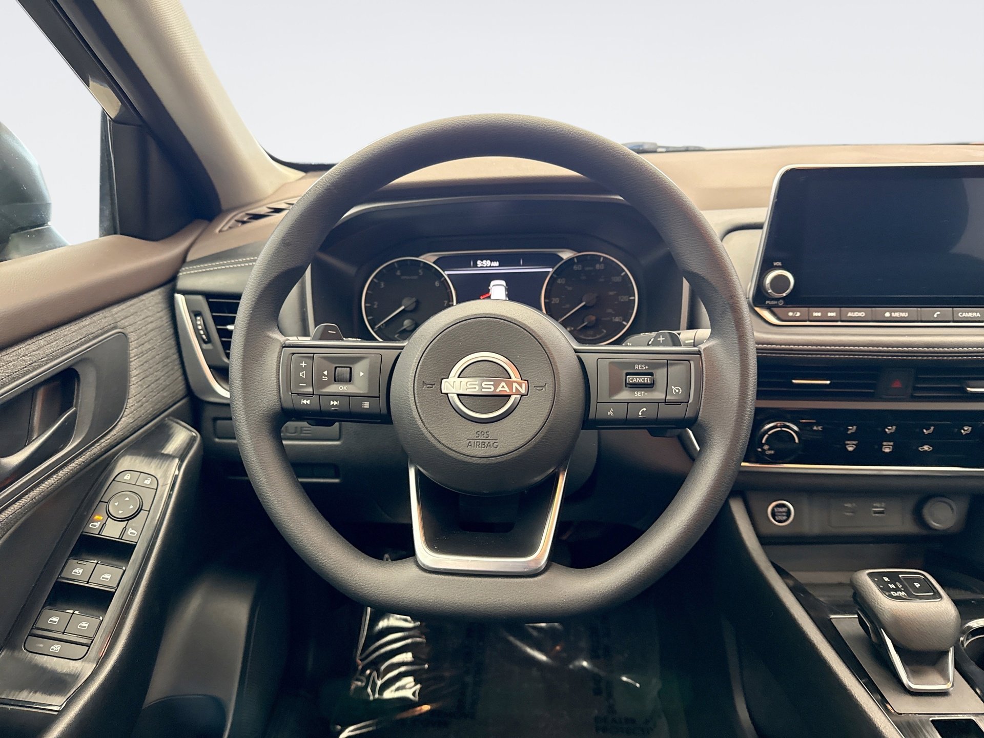 Used 2023 Nissan Rogue S image 12